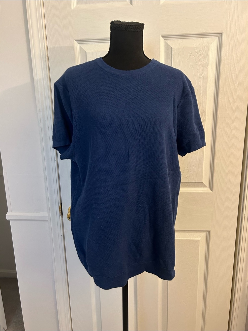 Zara Men's Short Sleeve Crew T-Shirt in Deep Blue